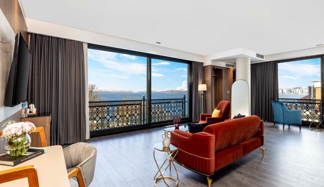 Ezkar Bathonea Art İstanbul