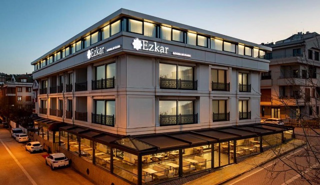 Ezkar Bathonea Art İstanbul
