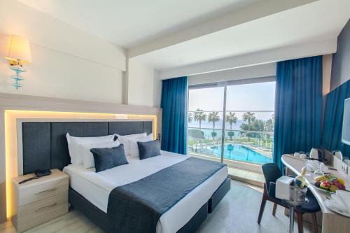 Falcon Hotel in Antalya