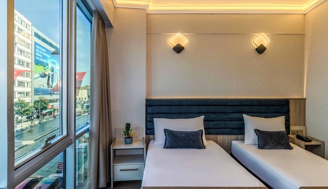Felix Hotel