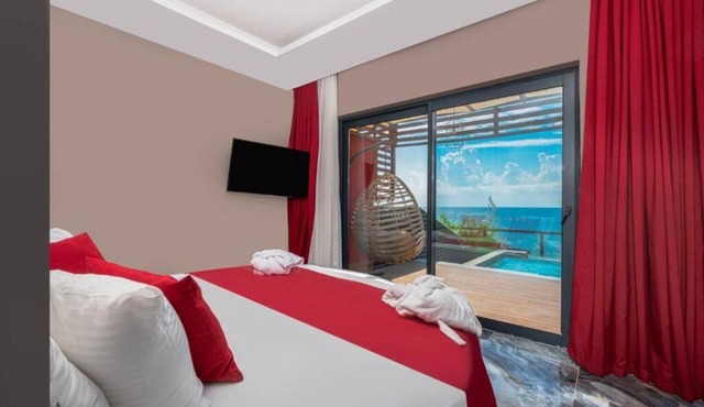 Feniks Priority Hotel
