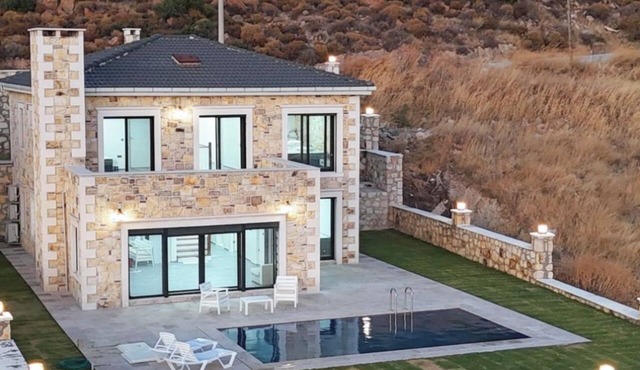 Foça Taş Villa in foça