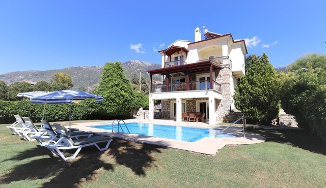 FT1, The large 5 bedroom villa to rent in Hisaronu Fethiye in Ölüdeniz