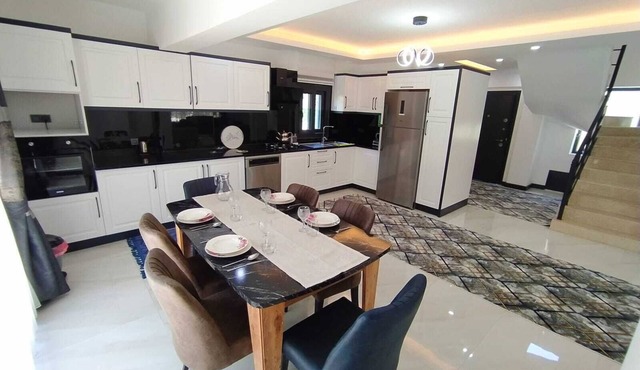 Göcek Merkez 2km Müstakil Orman Manzaralı 4+1Villa in Fethiye