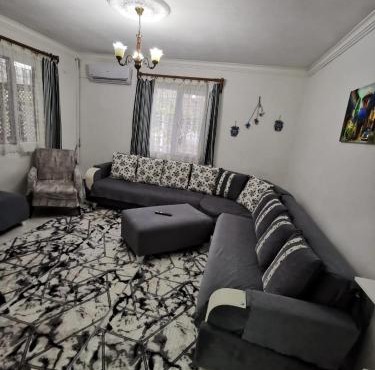 Gümüldür sahile 40m DSİ ve TMO kamp yani, aile için uygun