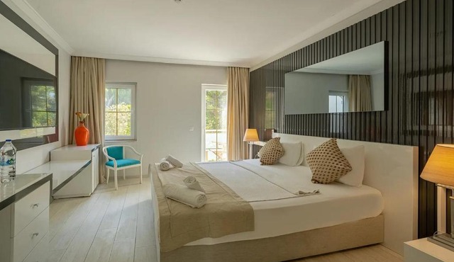 Golden Beach Resort & Spa