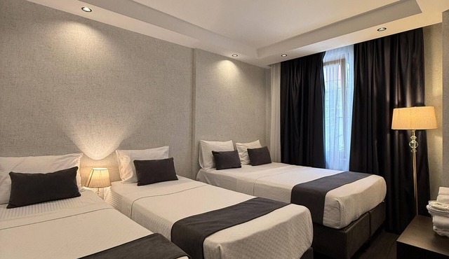 Grand Armada Hotel