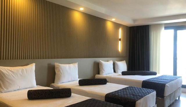 Grand İska Palace