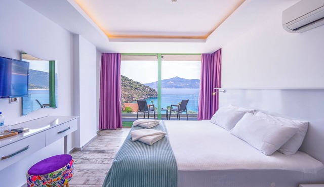 Greenbeach Hotel