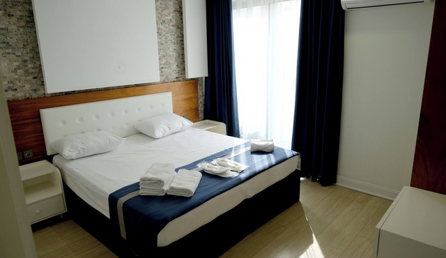 Hey Lara Hotel