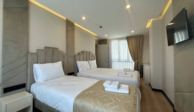 Hilltown Airport Hotel in Arnavutkoy