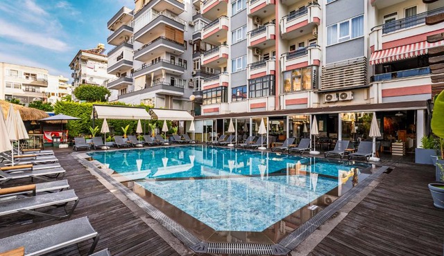 HMA Hotel & Suites in Alanya