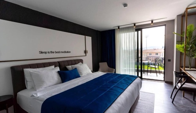 HOTEL BONVIE