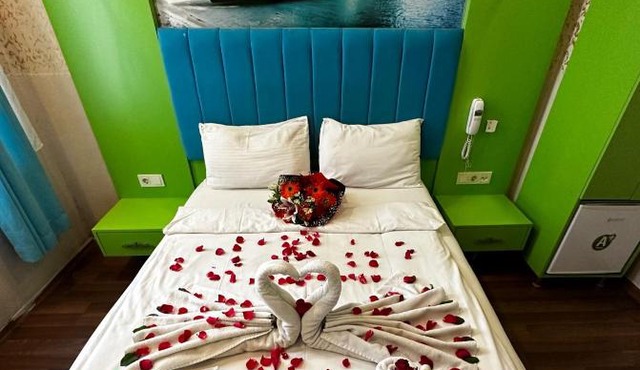 Hotel Megaron