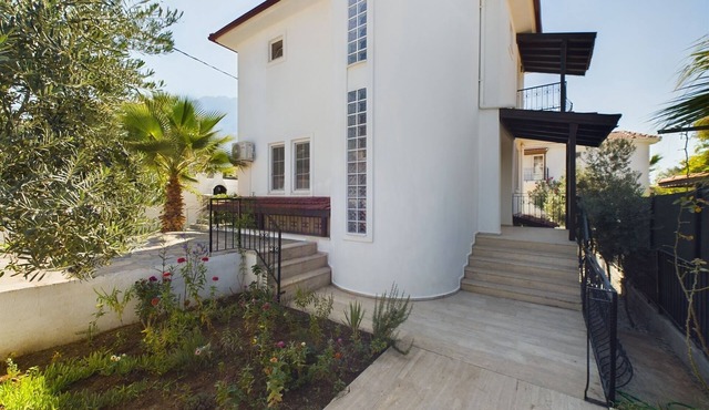 Ideally located 4 bedroom 3 bathroom air conditioned villa with own pool
