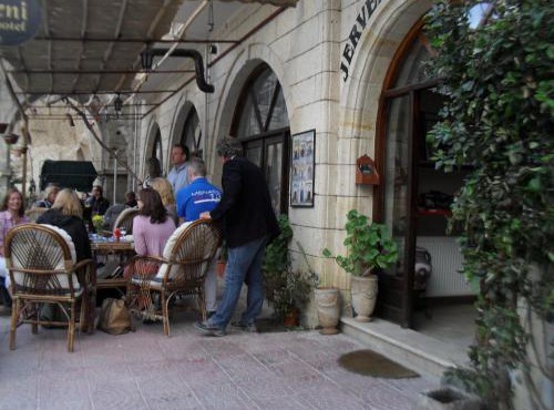 Jerveni Cave Hotel in Mustafapaşa