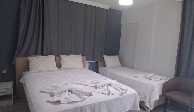 Karya Hotel