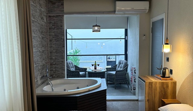 Kingway Suite