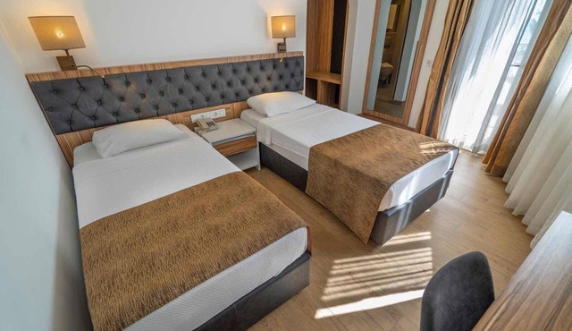 Kleopatra Celine Hotel in Alanya