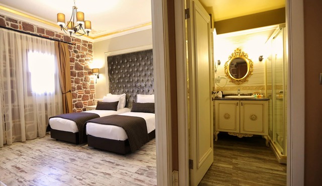 L'Agora Old Town Hotel & Bazaar