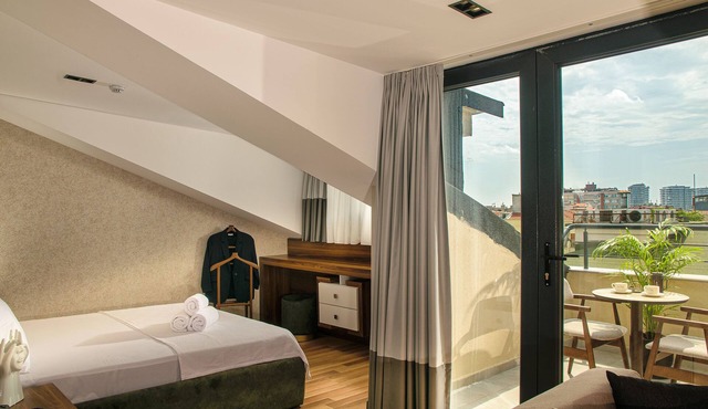 La Mia Suites
