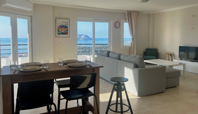 Lacivert Apart - Sea View Apartment & Sunset Balcony & Meis Island Views in Antalya