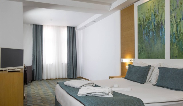 Ladonia Hotels Adakule