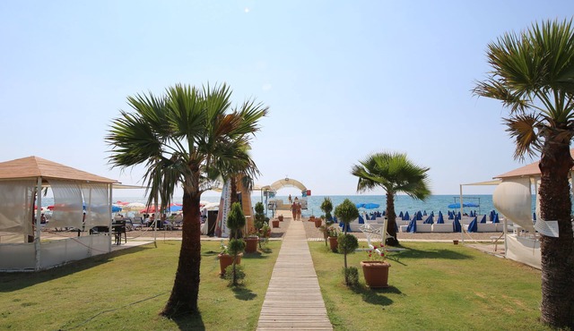Laren Family Hotel & Spa - Boutique Hotel