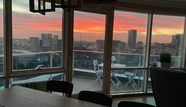Large Duplex Penthouse Comfy Home: All Amenities