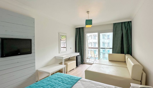 LİZBONİA ÇEŞME OTEL in izmir