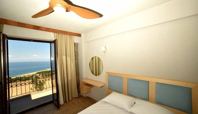 Limnos Hotel