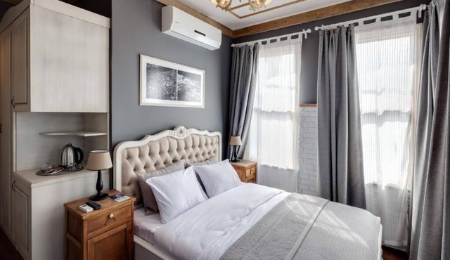 Loka Suites