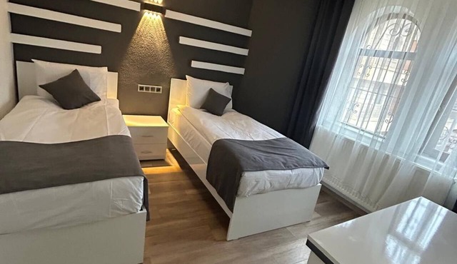 Loopy Lodge Hotel