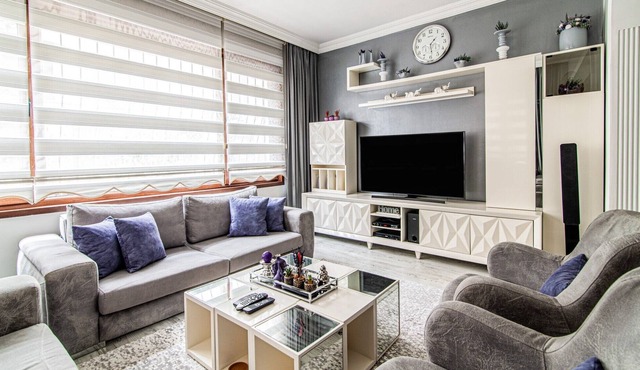 Luminous Flat w Balcony 2 min to Moda Pier