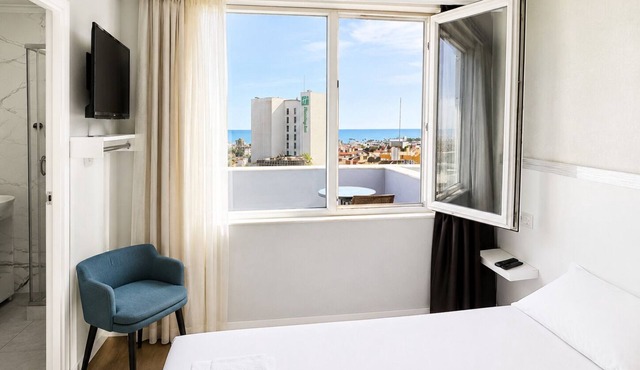 Luna Hotel