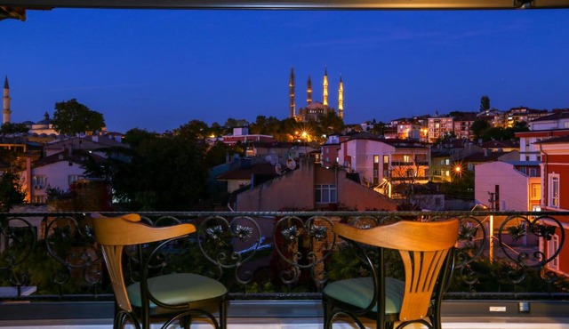 MAÇA OTEL