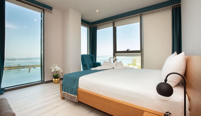 Marina Green Suit Hotel in Yomra