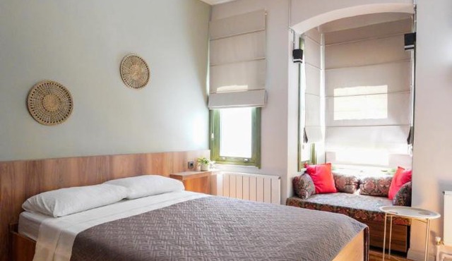 Mercan Apartments Balat - Emerald Bay Room
