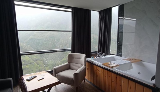 Merze Suit Otel in Çamlıhemşin