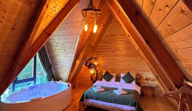 moni suit bungalow