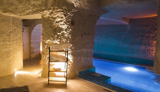 My Cave Suites