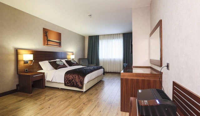 Nevali Hotel