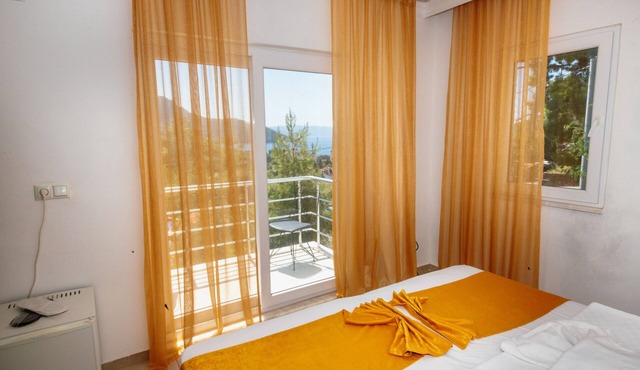 Onoda Hotel & Suites