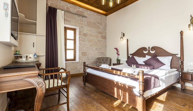 Orchis Hotel