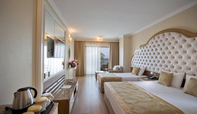 Oz Hotels Side Premium