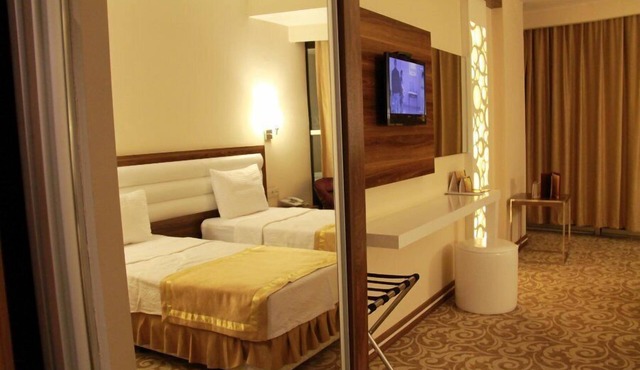 Ozpark Hotel