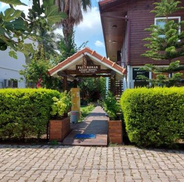 Palm Konak Hotel in Cıralı