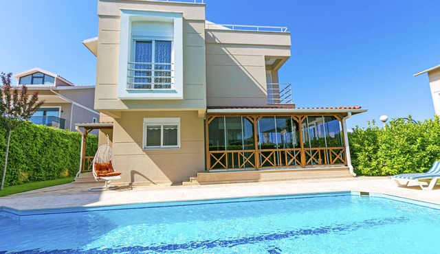 Paradise Town Villa Beltania