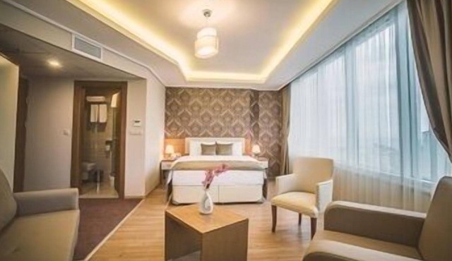 Park Square Hotel