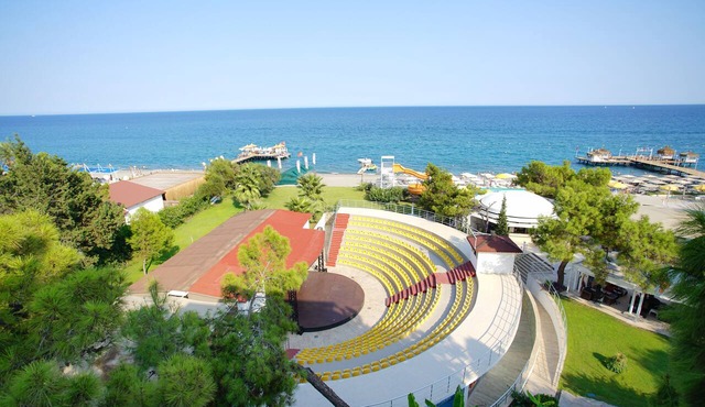 Perre La Mer Hotel Resort & Spa